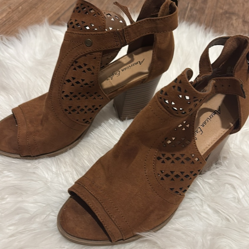 Wedges - Picture 2 of 4